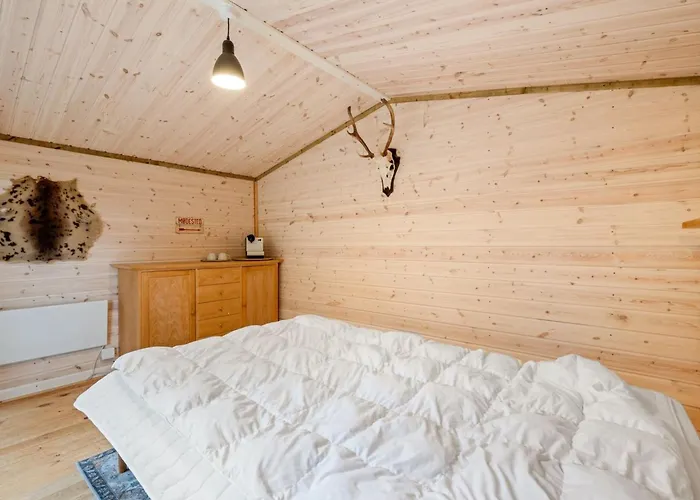 Hejdie - 750m From The Sea By Interhome